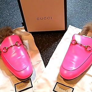 Gucci Princeton Fluorescent leather slipper Horsebit details